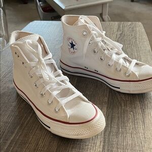 Chuck Taylor Converse High Top Sneaker
